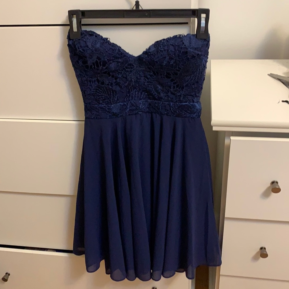 Blue lace homecoming dress